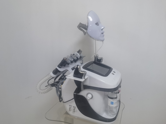 เครื่องบํารุงผิวผิวแบบพกพา Multipolar Rechargeable Air Injection Dermabrasion